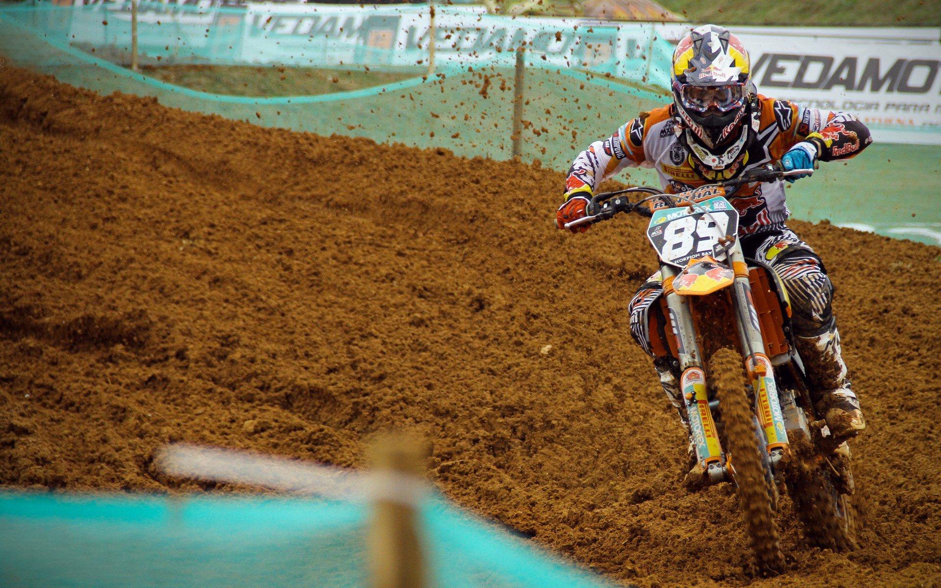 鲁尼接掌布莱克本?高层回应传闻,毫无根据,现任主帅已率队重回正轨