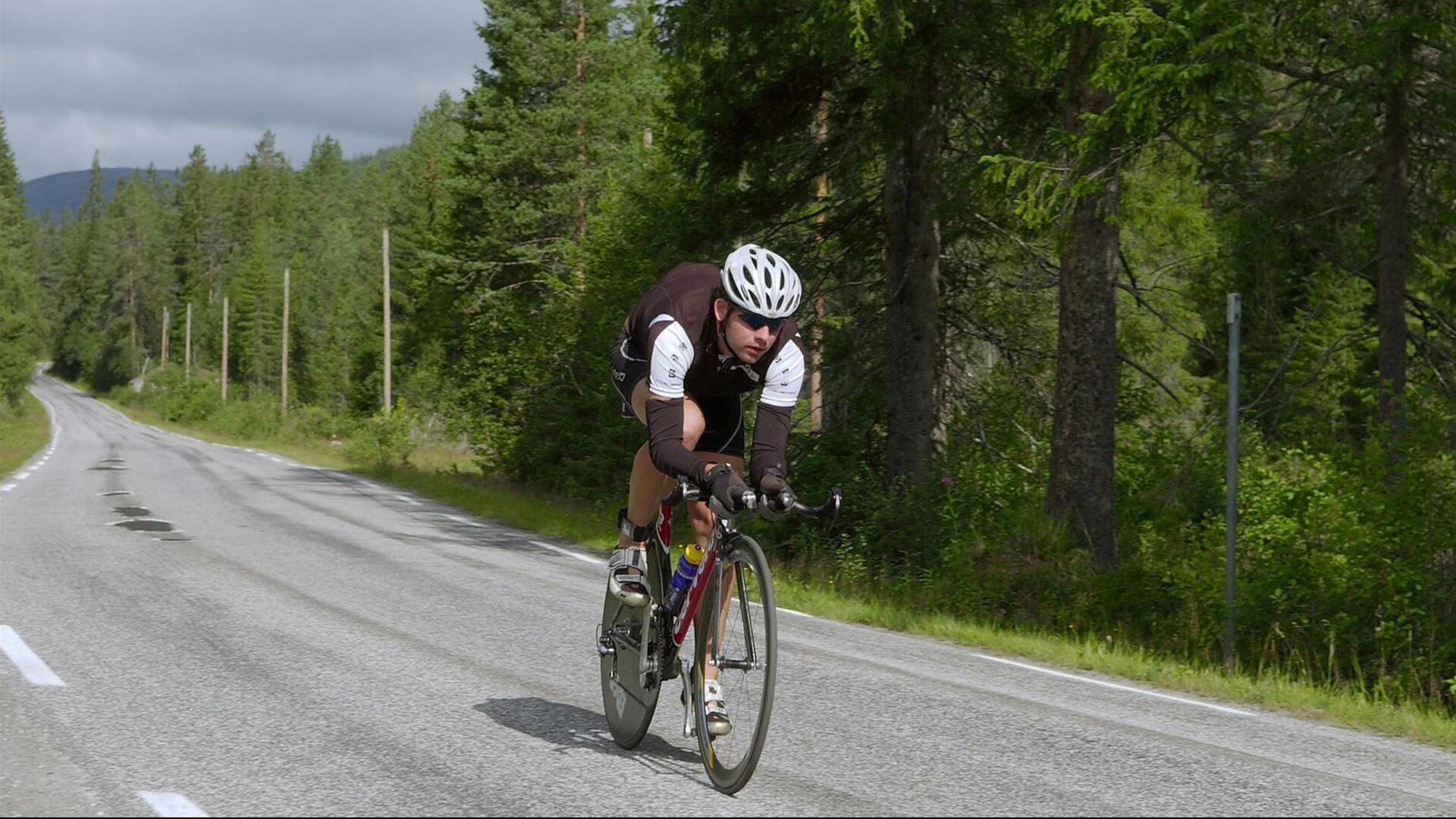 钢铁脊梁!K-图拉姆硬核扛双人送绝妙助攻,穆阿尼单刀一击定乾坤