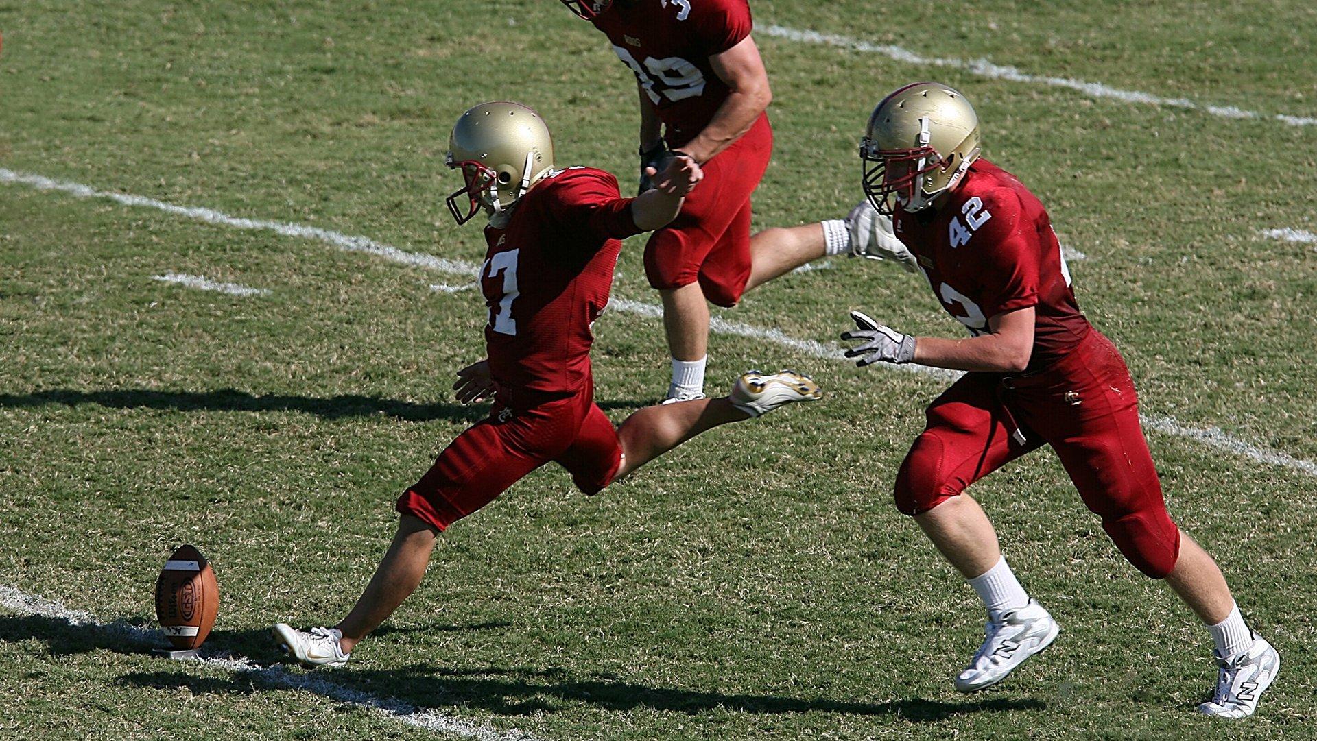 曼城青训总监揭示成功密码,潜力哲学铸就未来之星,普西成首位后卫荣膺年度最佳球员